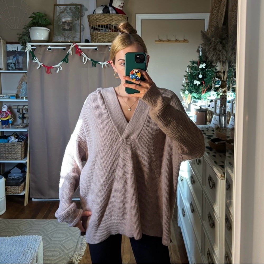 Aerie blush pink sweater hoodie size medium